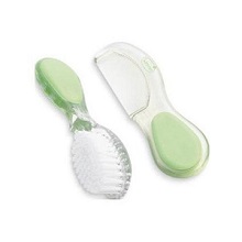 Summer Infant Dr. Mom Baby Brush and Comb Set.